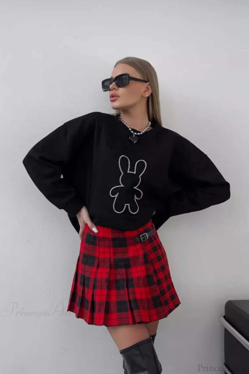 Crew Neck Chic Oversized Embossed Rabbit Sweatshirt