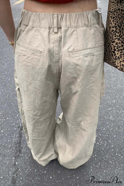 Curved Large Pocket Loose Cargo Pants