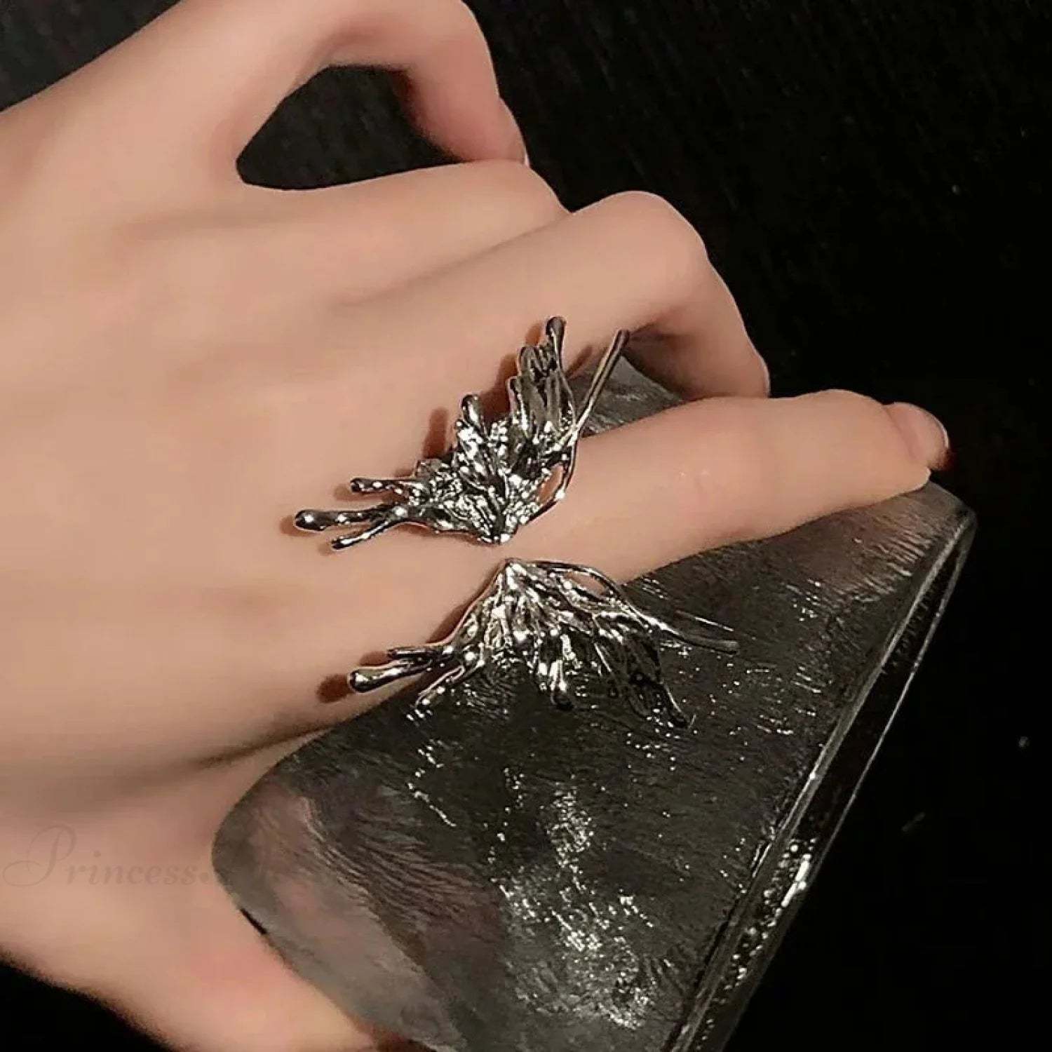 Dark Black Rose Band 03 Silver color