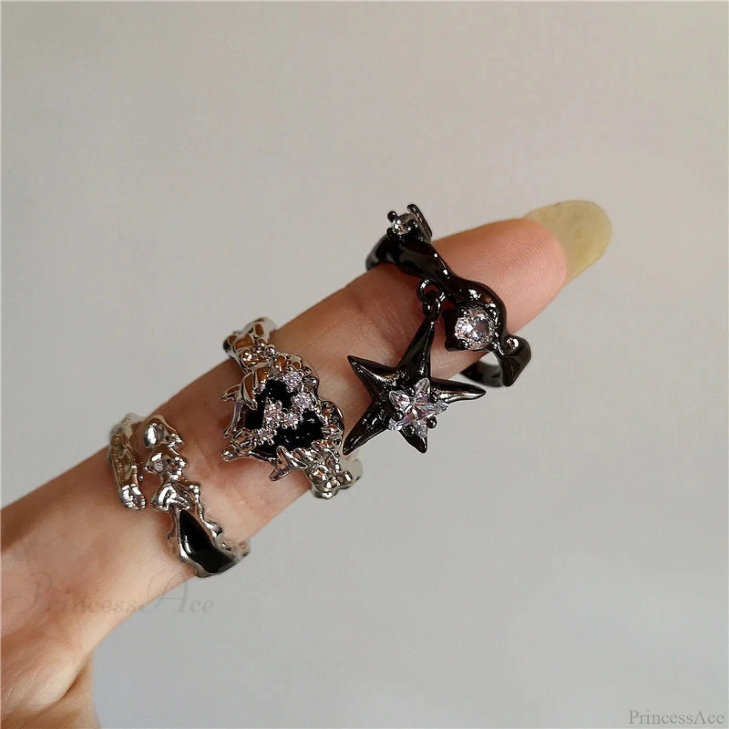 Dark Thorny Rose Pair Ring