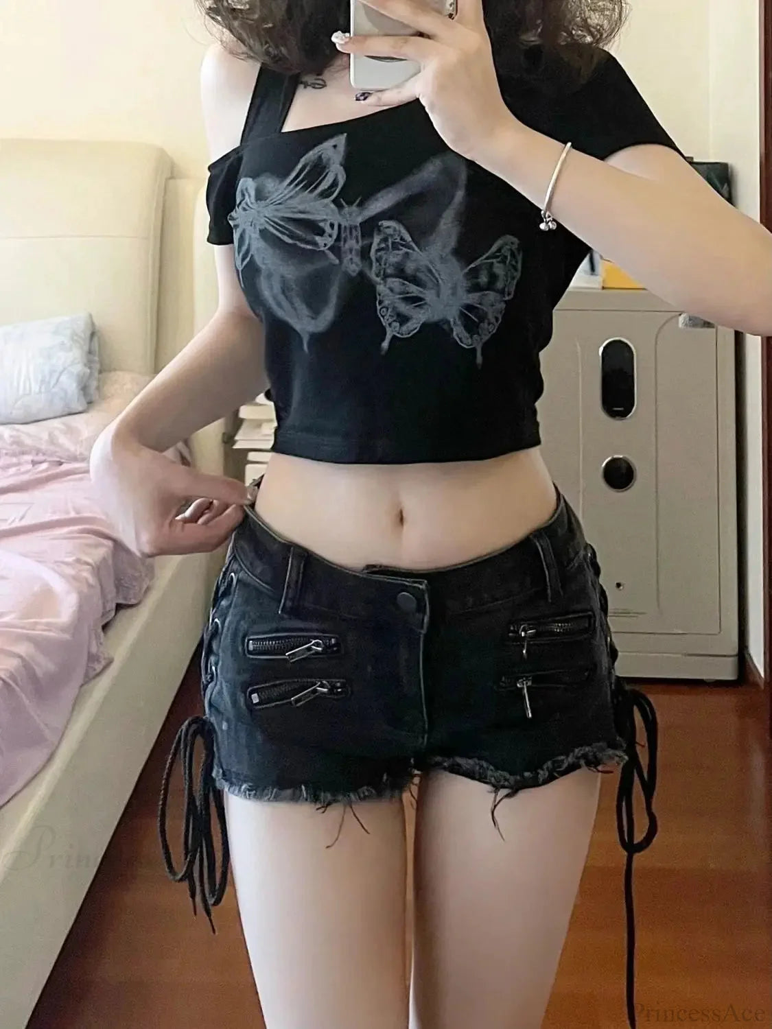 Dark Unfinished Zip Short Black / S