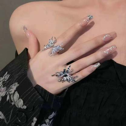 Dark Y2K Butterfly Fluid Metal Circle