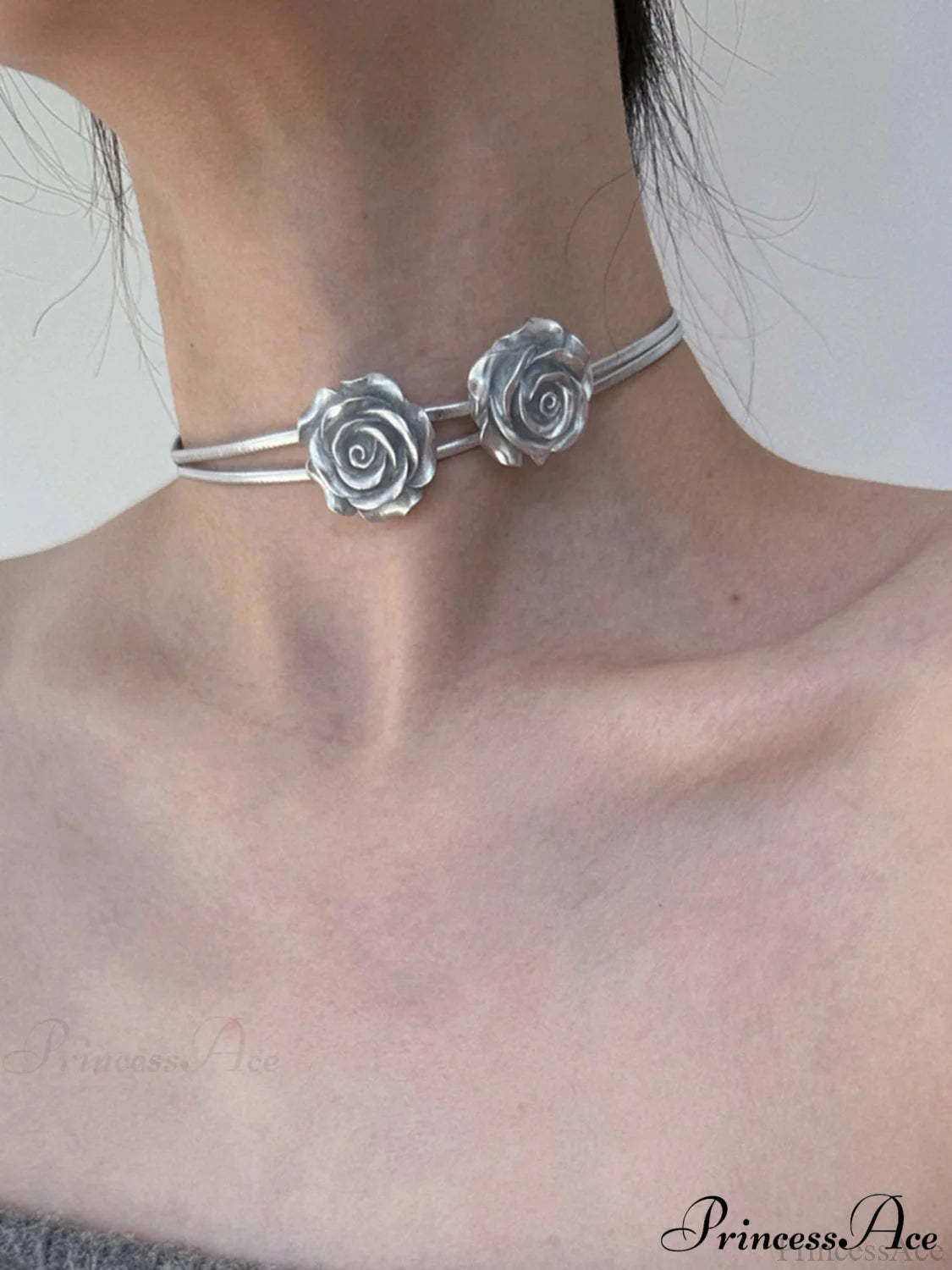Double Rose Graceful Decor Necklace Silver / One Size Necklaces
