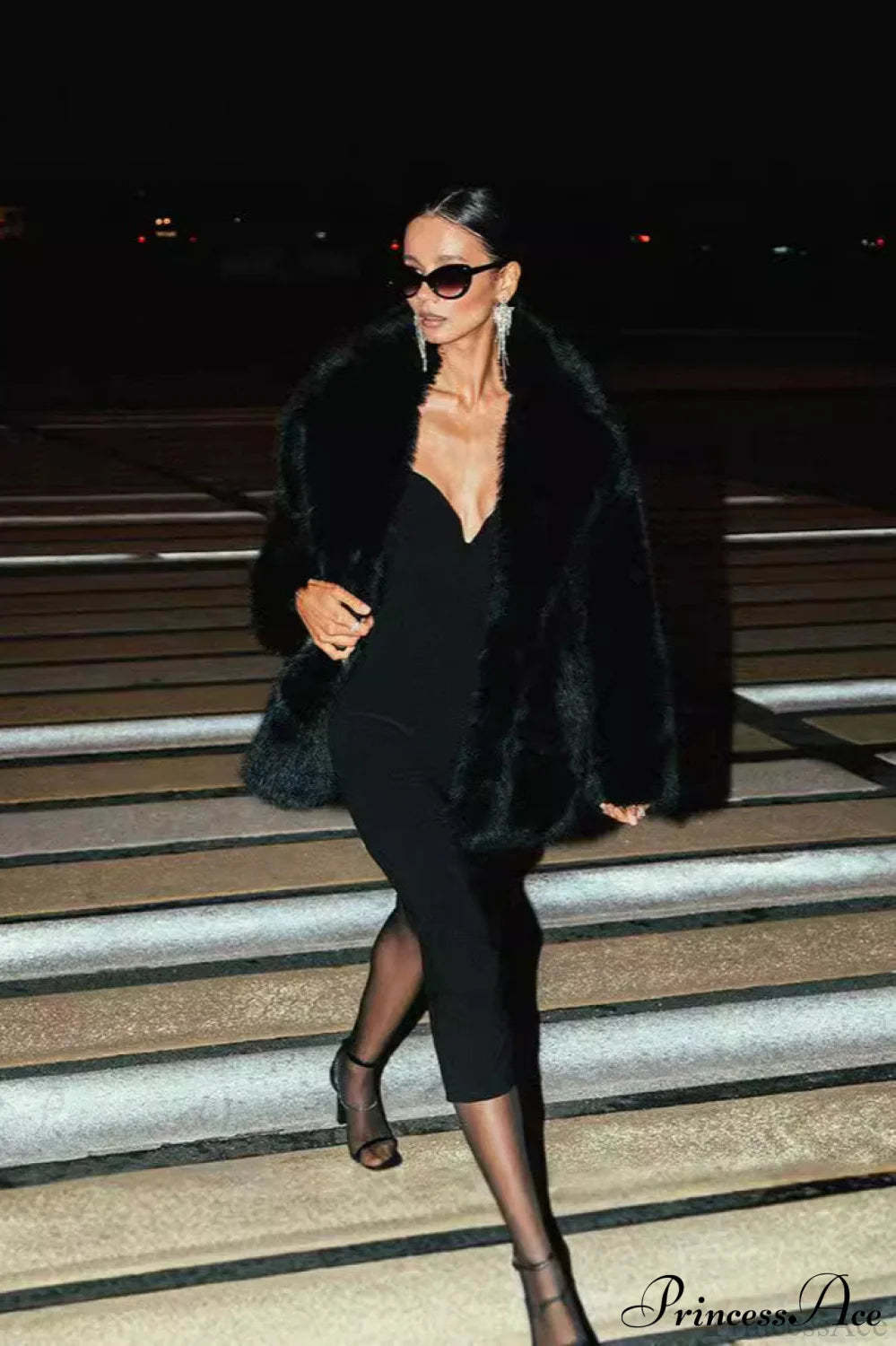 Eco Faux Fur Solid Chic Cropped Coat Black / S