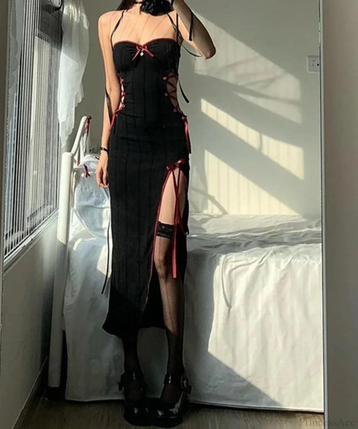 Empty Out Bodice Midi Dress