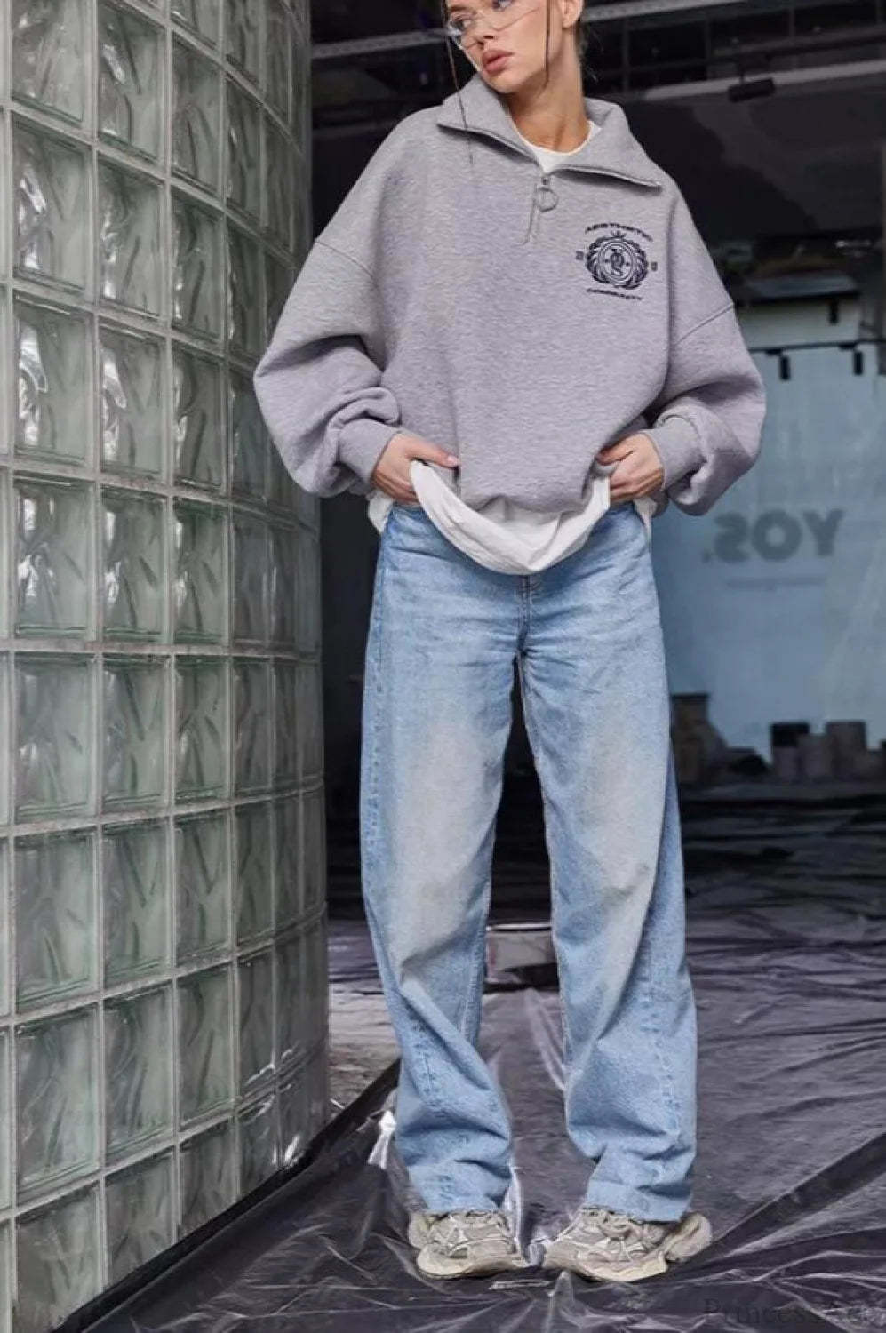 Fleece-Lined Letter Embroidery Stand Collar Half-Zip Sweatshirts