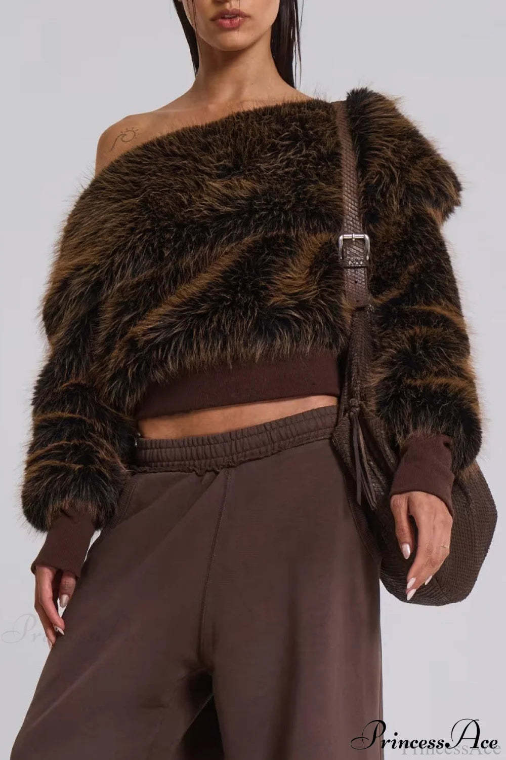 Fleece Sweatshirt Unique Design Crop Top Brown / S