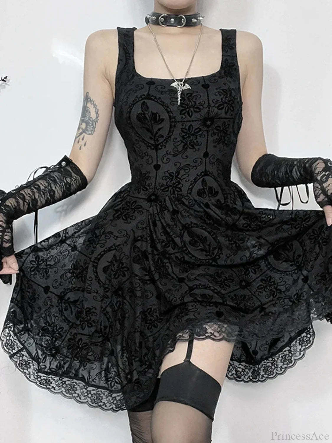 Gloomy Cravat Lace Hem Tiny Dress