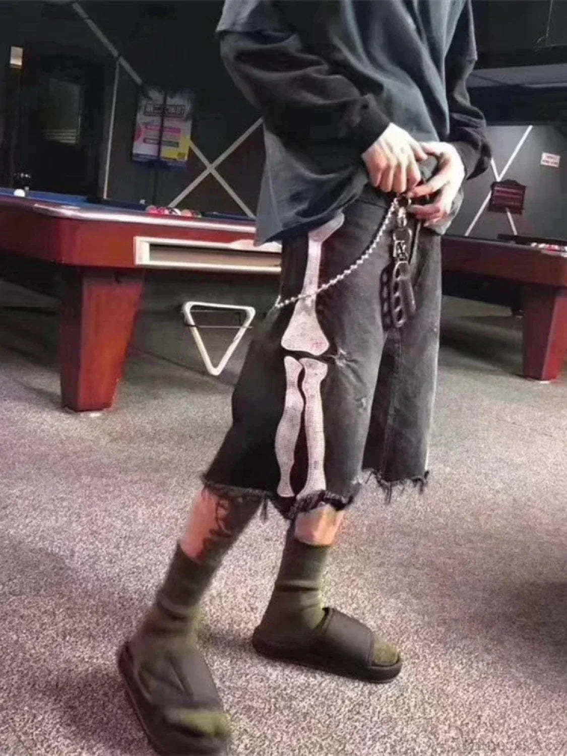 Graphic Embroidery Short GRAY / S