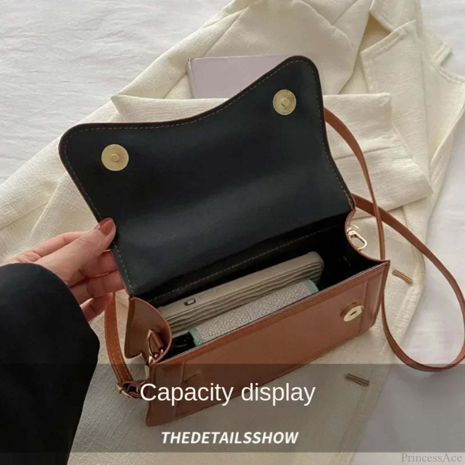 High-Quality PU Leather Small Crossbody crossbody-250126