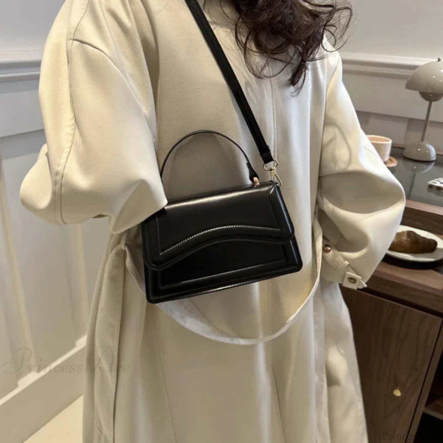 High-Quality PU Leather Solid Color Crossbody Handbag handbag-250126