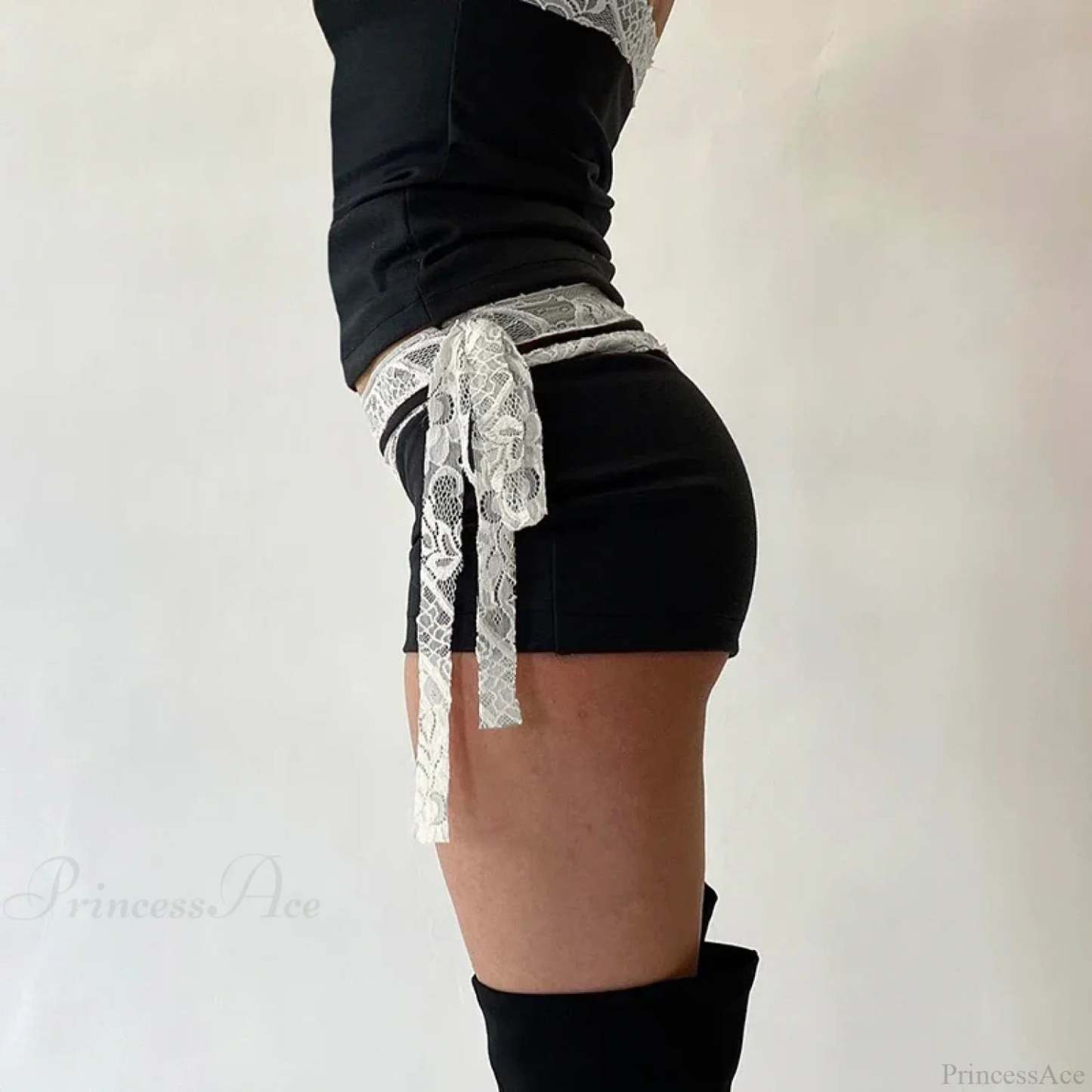 Lace Patchwork Low Waist Short