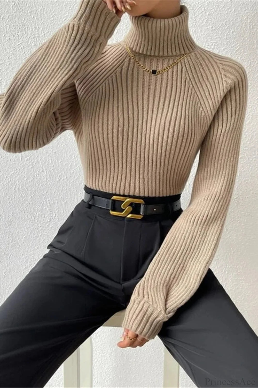 Loose Turtleneck Raglan Sleeve Sweater