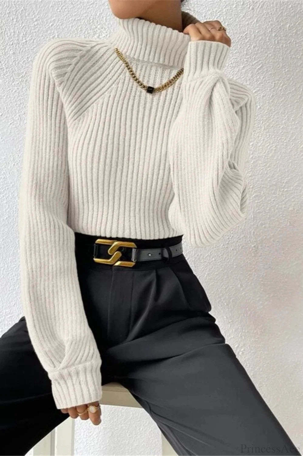Loose Turtleneck Raglan Sleeve Sweater White / S