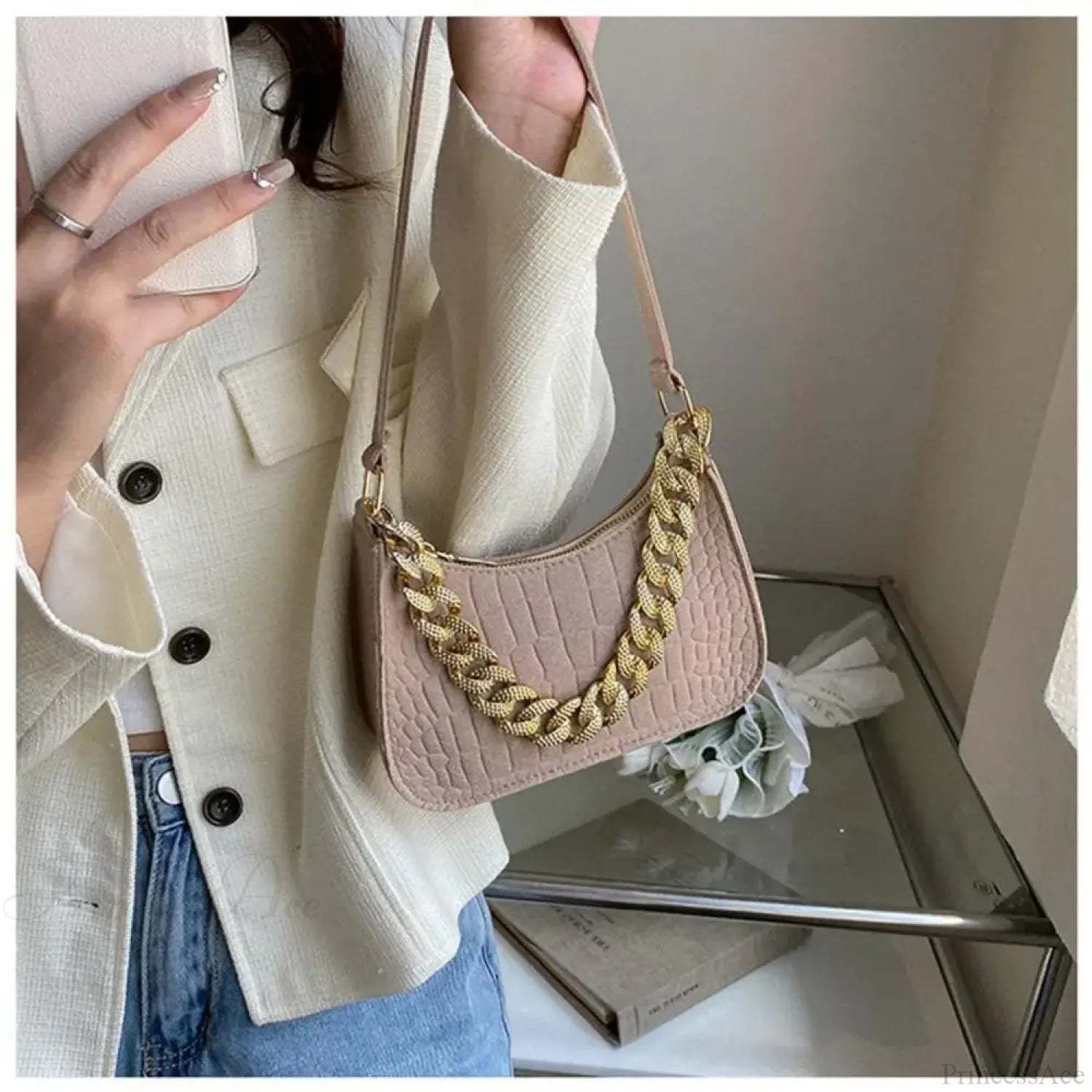 Luxury Metal Chain Shoulder Handbag Elegant Clutch handbag-250126