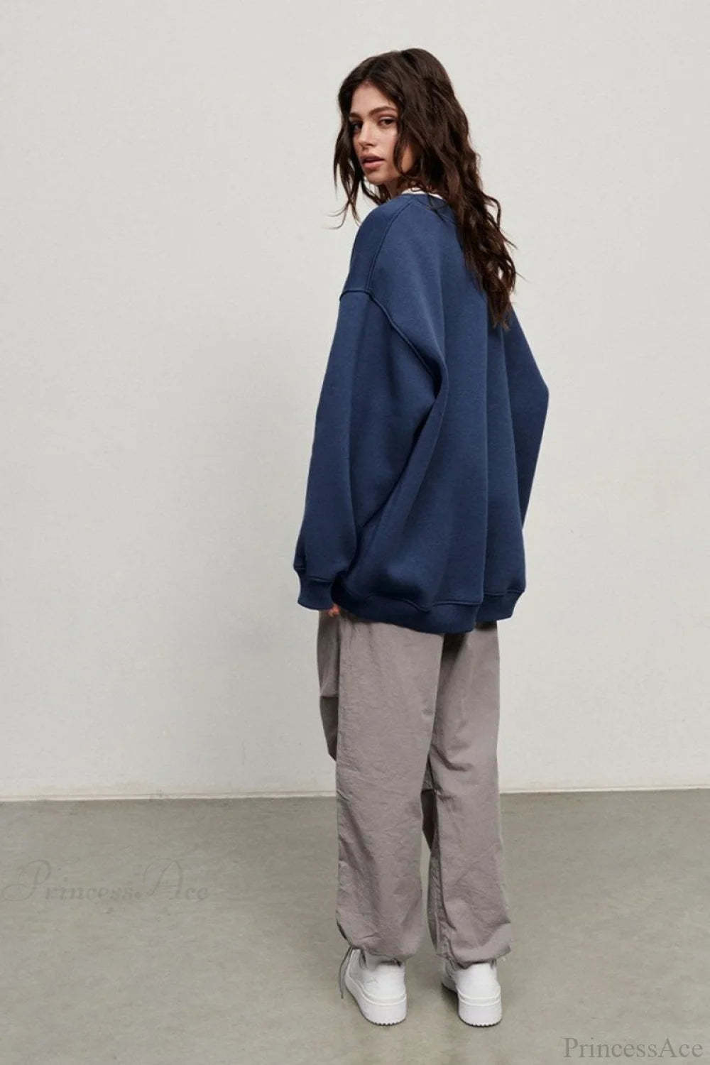 Minimalist Solid Crew Neck Oversize Sweatshirts