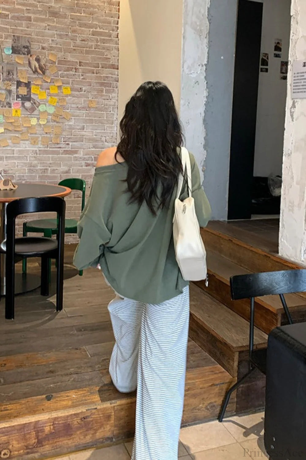 Off-Shoulder Graphic Letter Relaxed Sweatshirt Green / One size