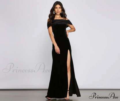 Olivia Formal Velvet Off-The-Shoulder Maxi Dress - Lady Occasions