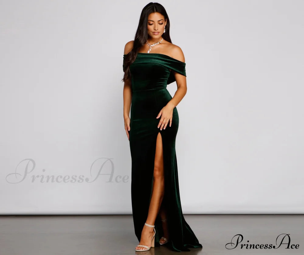 Olivia Formal Velvet Off-The-Shoulder Maxi Dress - Lady Occasions