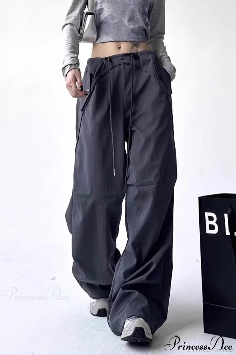Parachute Wide-Leg Cargo Pants Dark gray / M