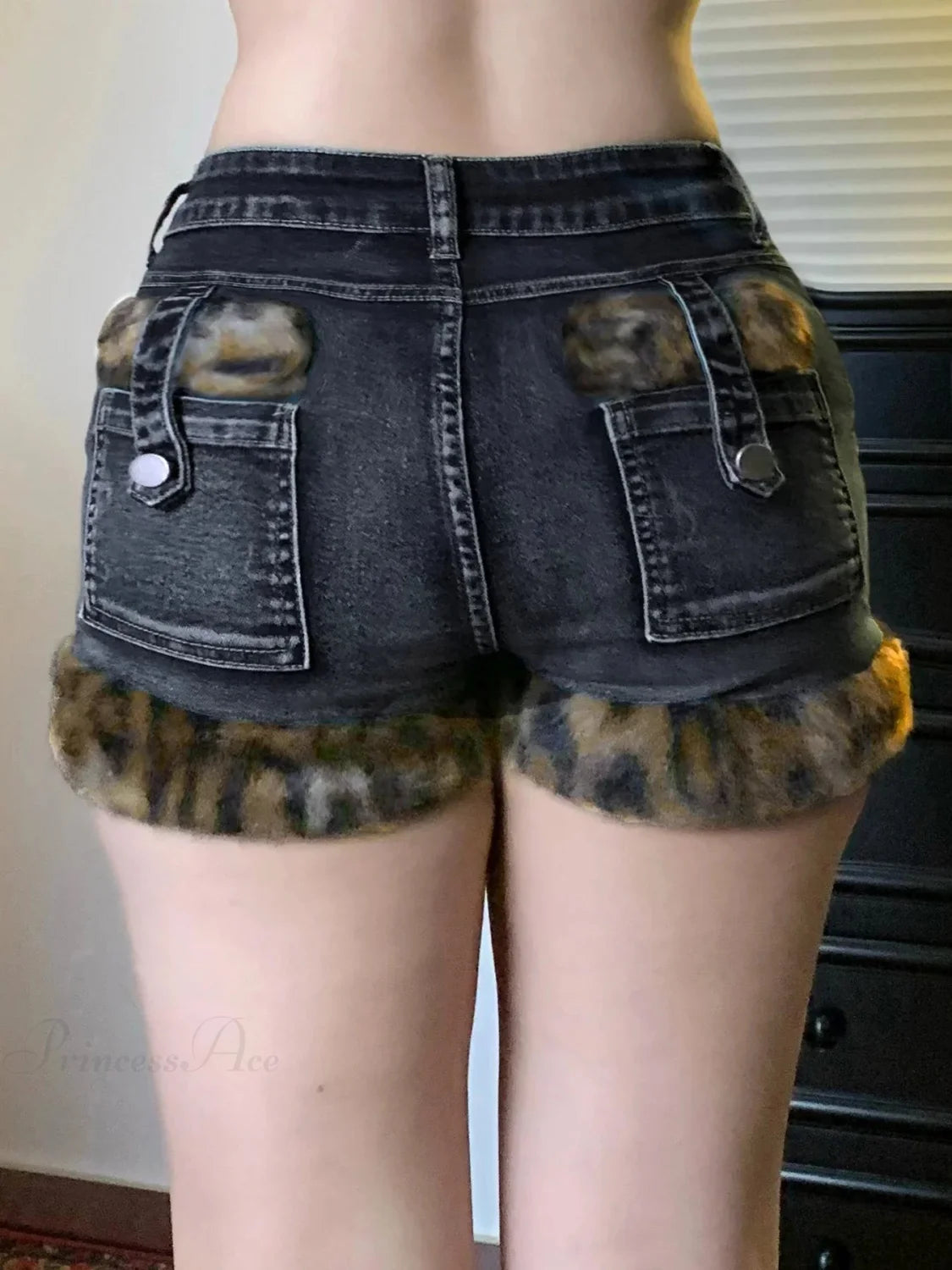 Patchwork Hairy Trim Denim Short Blue / S