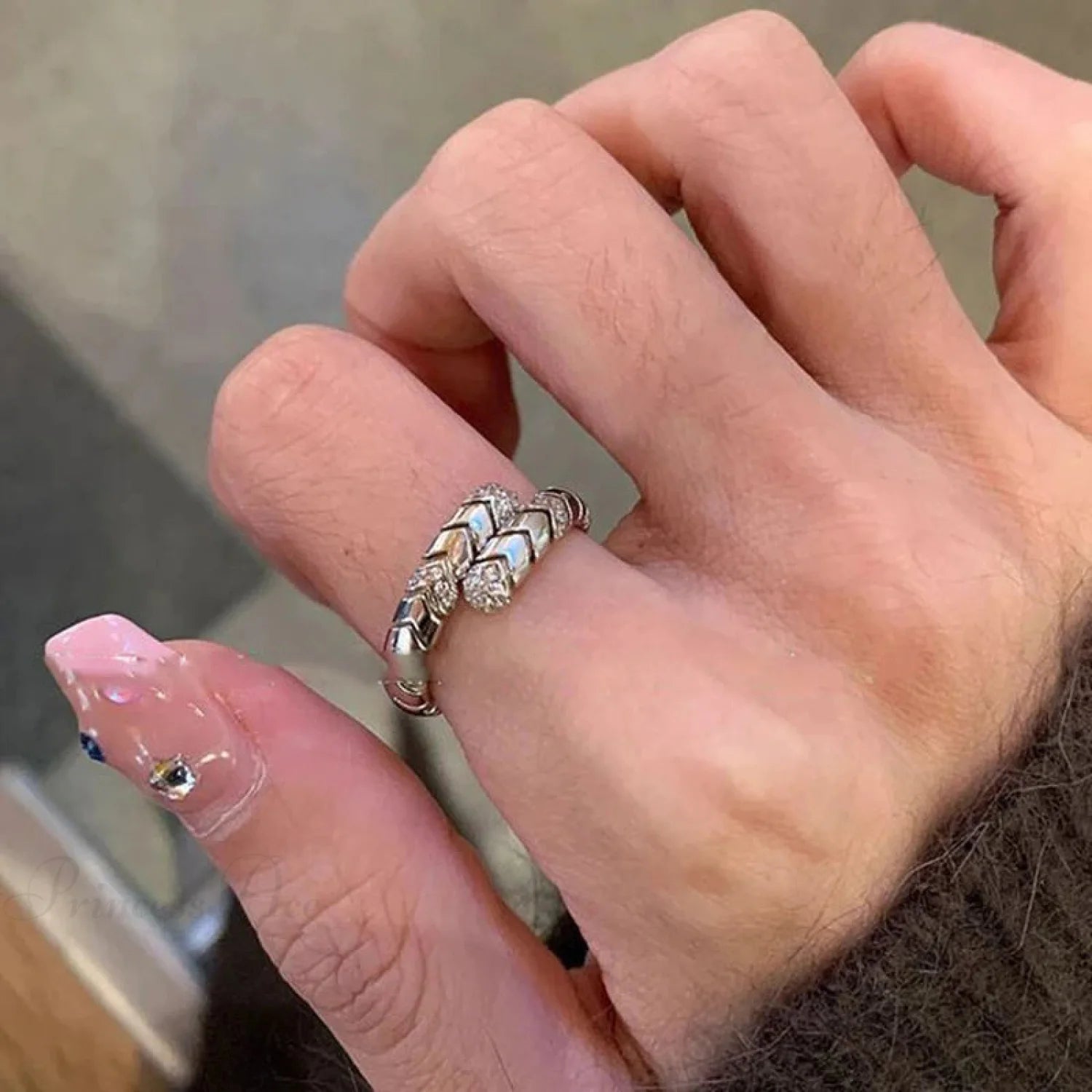 Rebel Cord Glittering Dark Ring Style 01