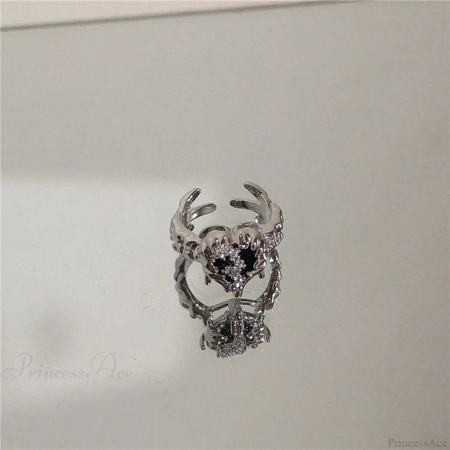 Rebellious Harajuku Dark Ring sliver1