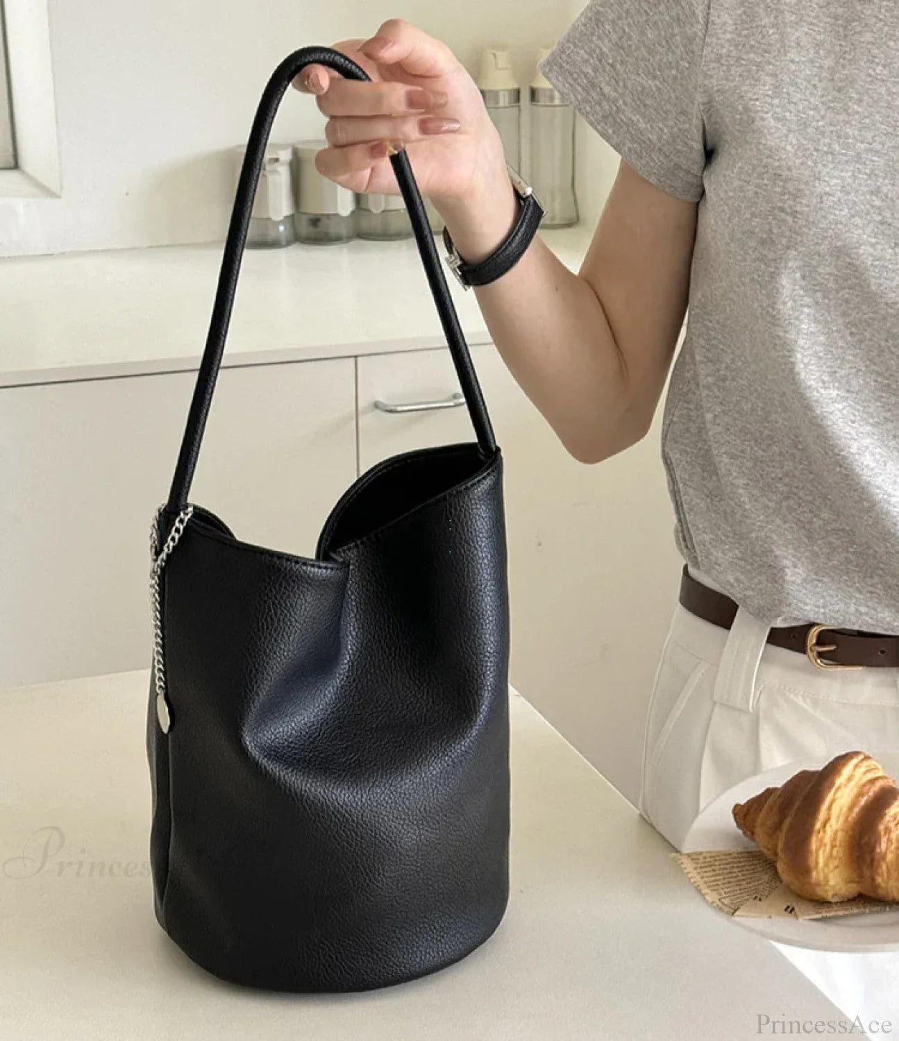 Retro Soft Leather Bucket Shoulder Bag shoulder-250126