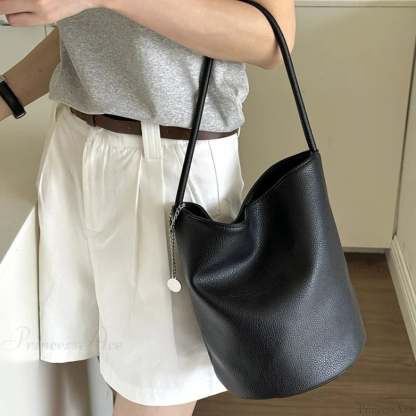 Retro Soft Leather Bucket Shoulder Bag shoulder-250126