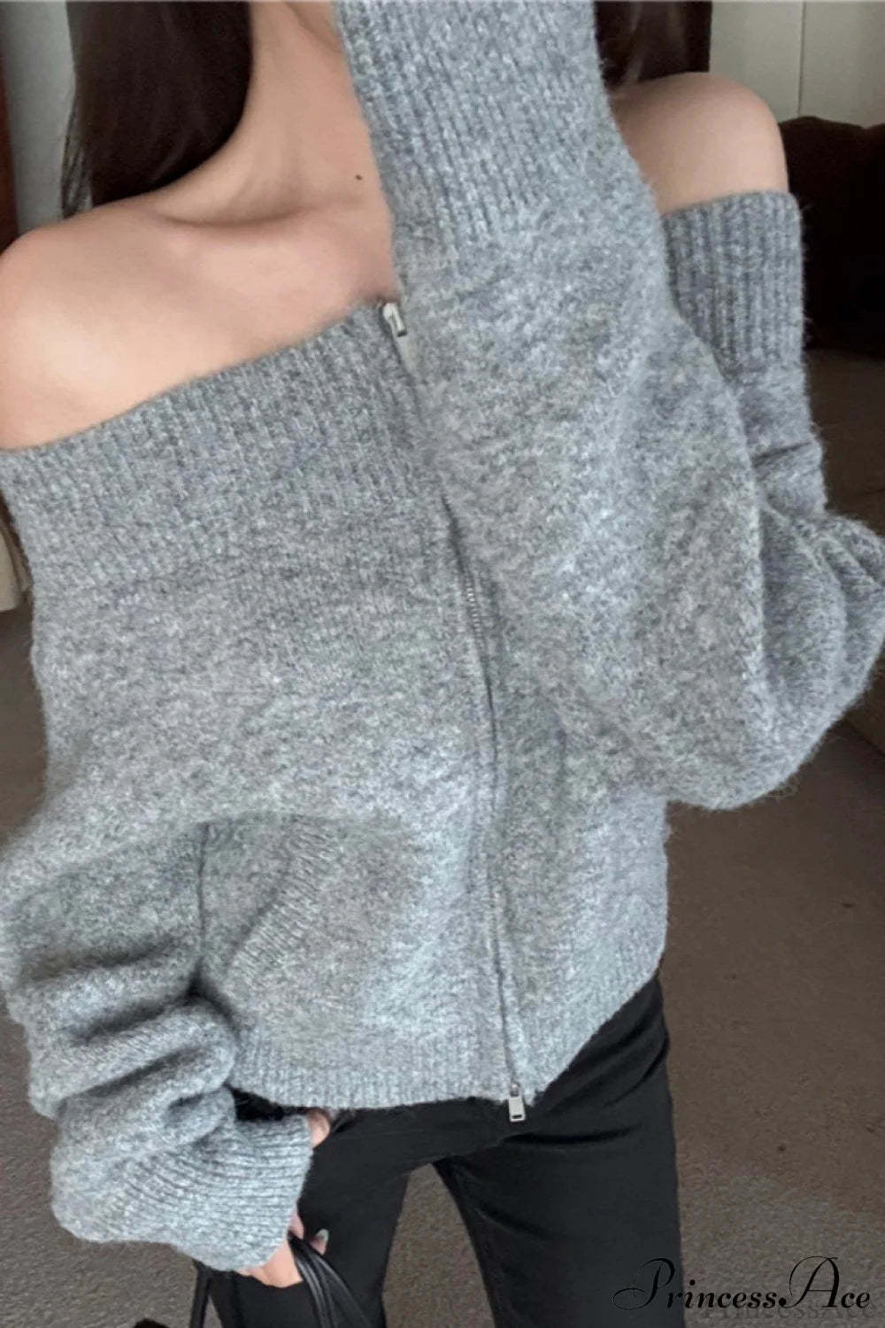 Retro Zip Off-Shoulder Slim-Fit One-Size Knit Cardigan