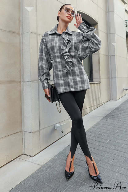 Ruffled Collared Loose Blouse