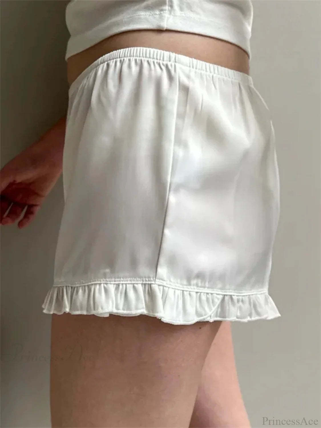 Ruffled Elastic Low Waist Short short-250223