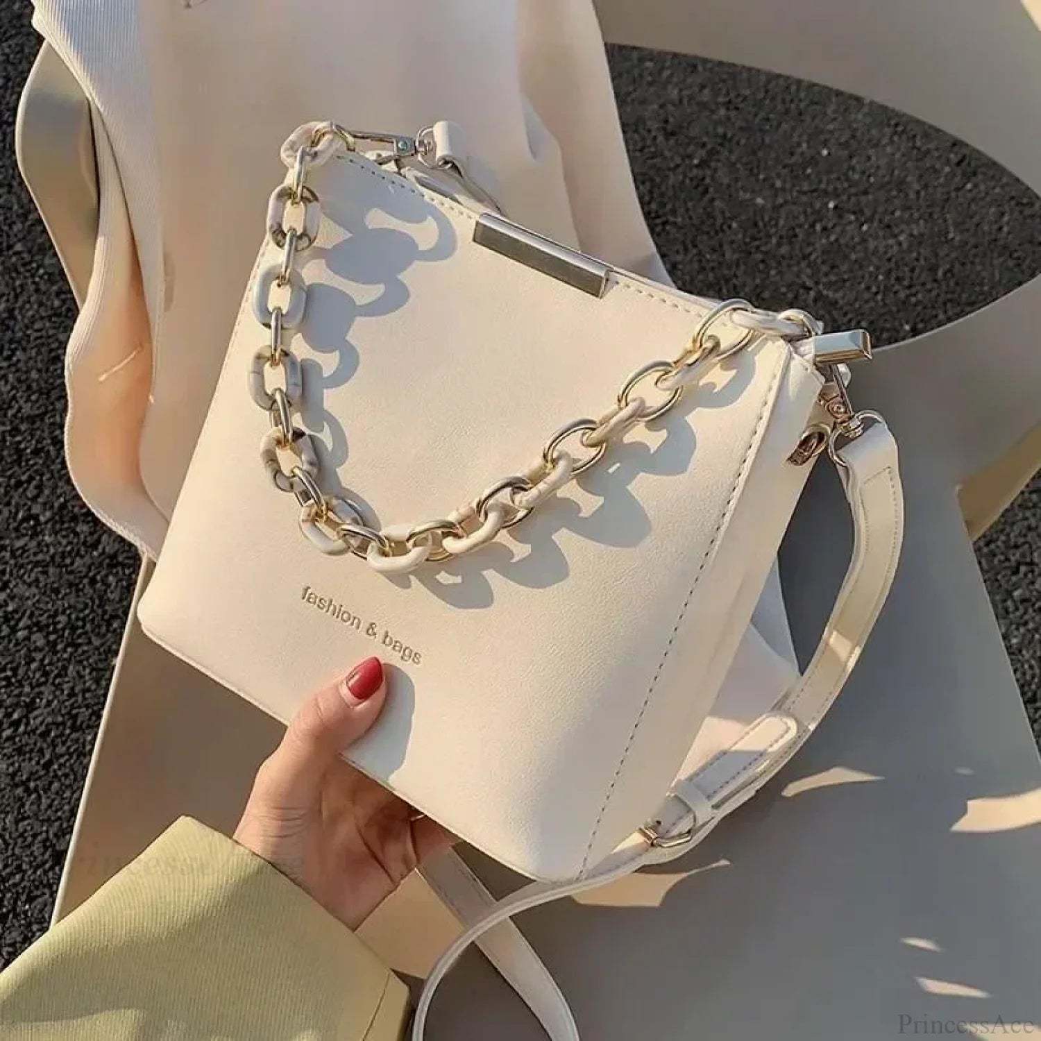 Senior Leather Chain Bucket Shoulder Crossbody White crossbody-250126