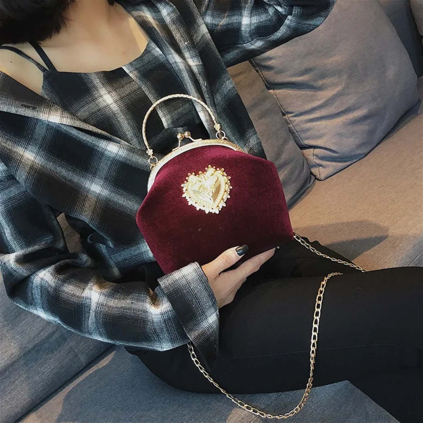Shiny Heart Shape Evening Clutch Chain Shoulder Bag clutchbag-250126