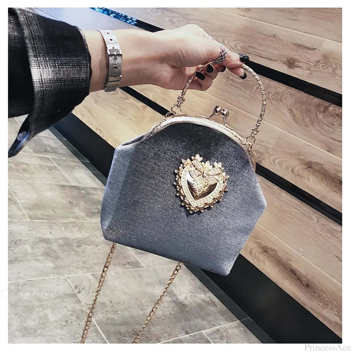 Shiny Heart Shape Evening Clutch Chain Shoulder Bag GRAY clutchbag-250126