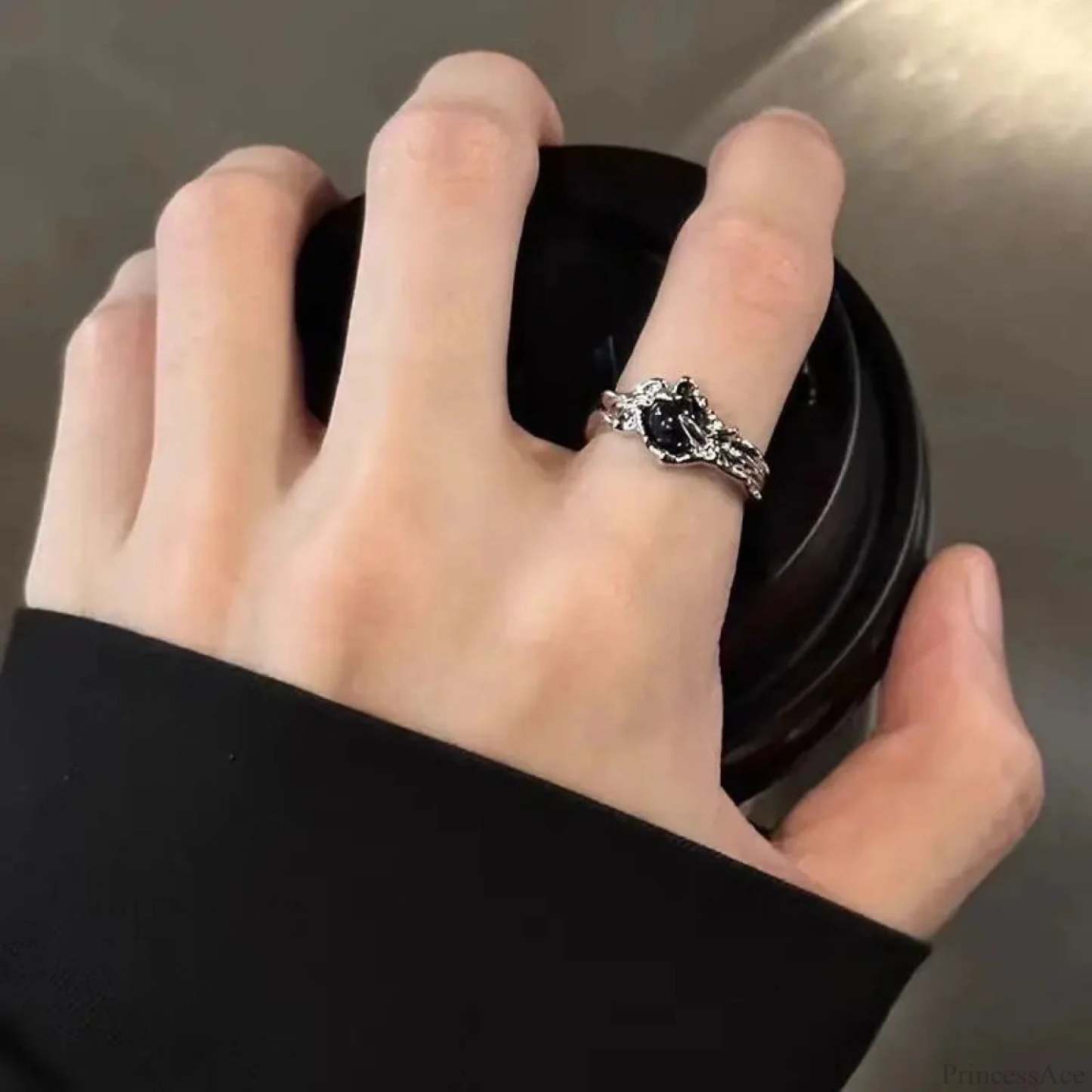 Silver Spine Gothic Glass Ring 02silver color