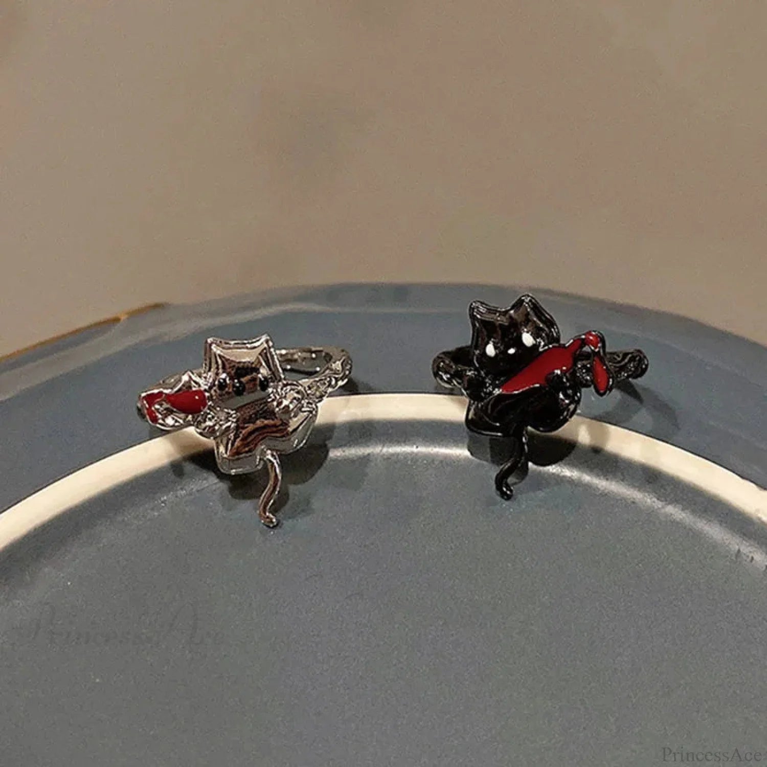 Simple Gothic Inebriated Spirit Ring