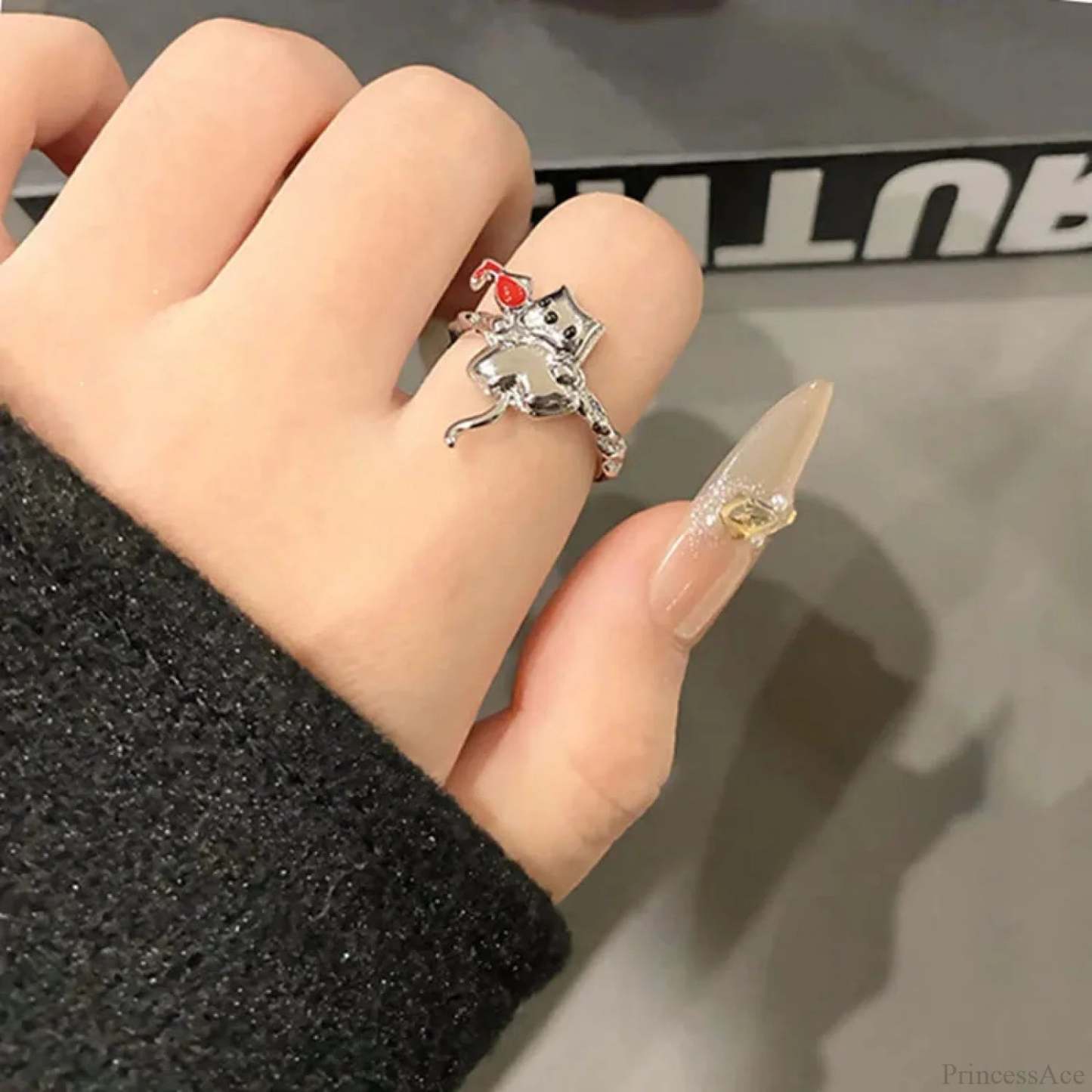 Simple Gothic Inebriated Spirit Ring sliver1