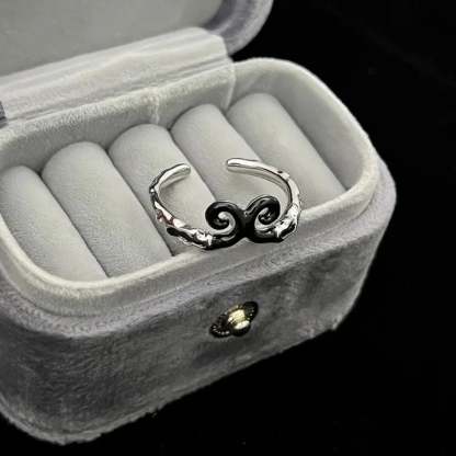 Simple Gothic Inebriated Spirit Ring sliver2