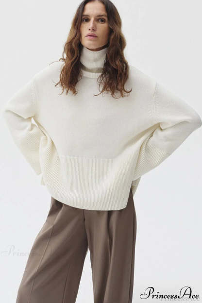 Slit Loose Knit Turtleneck Solid Sweater White / S