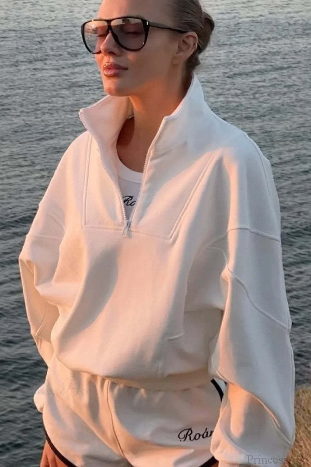 Solid Minimalist Relaxed Stand Collar Half-Zip Sweatshirts White / S