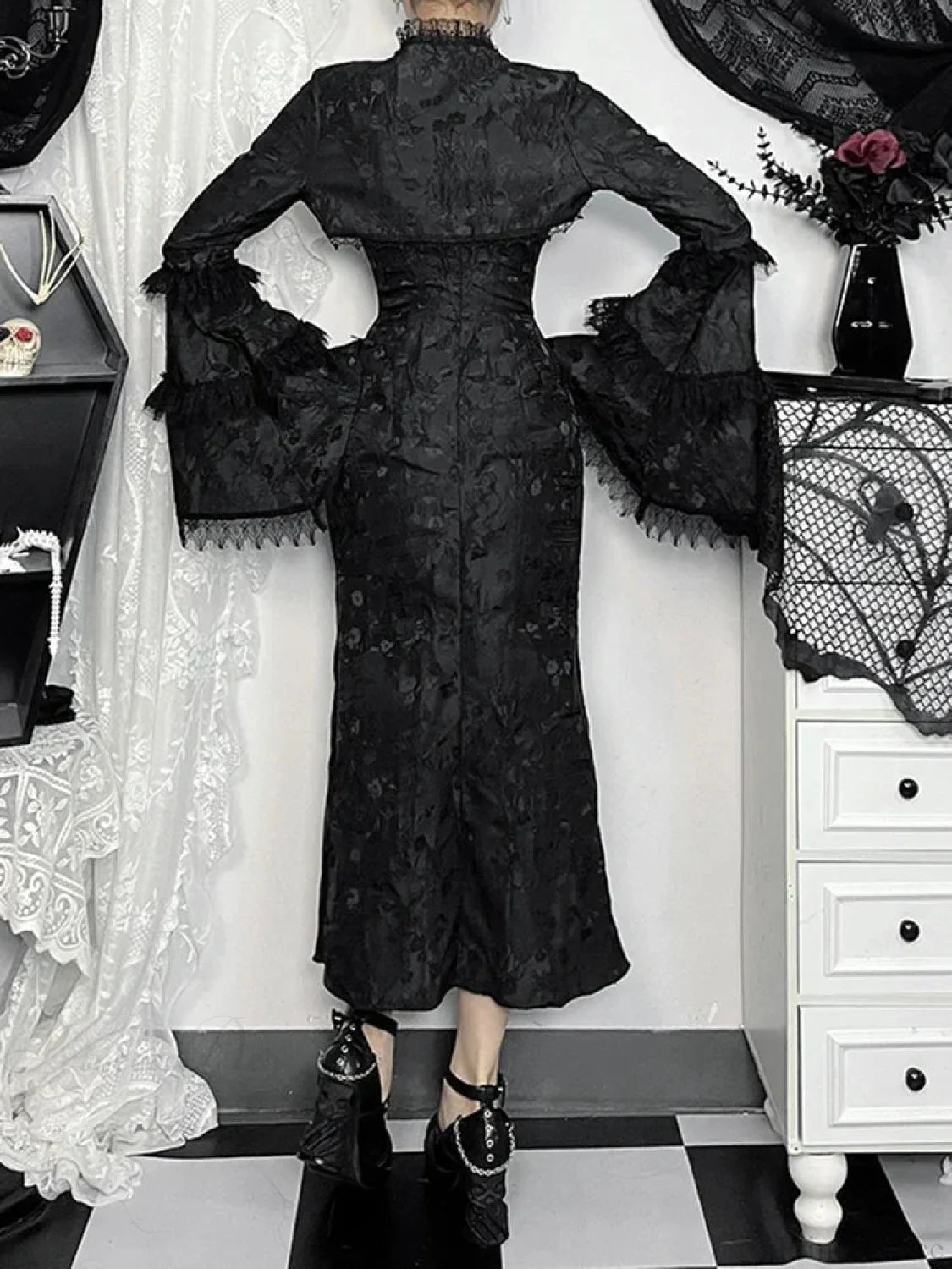 Tie-up Jacquard Thin Spaghetti Medium Dress