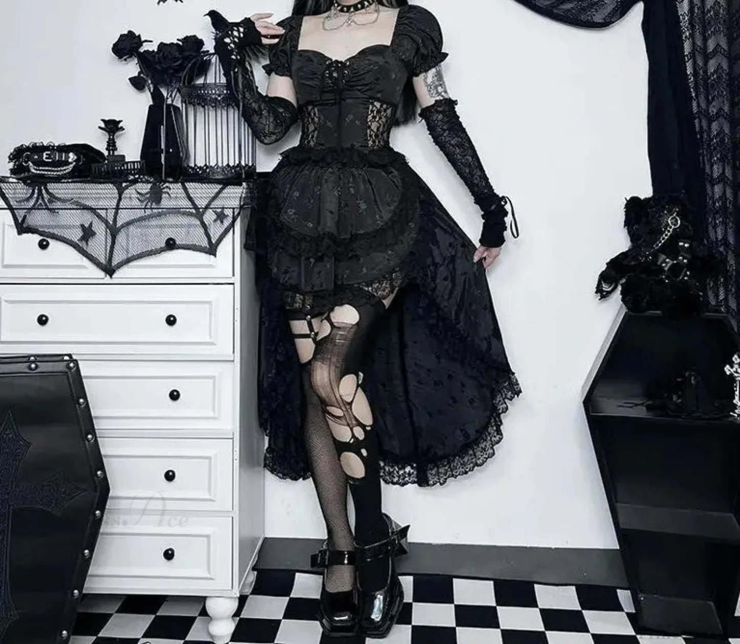 Uneven Folded Lace Black Midi Dress black / S