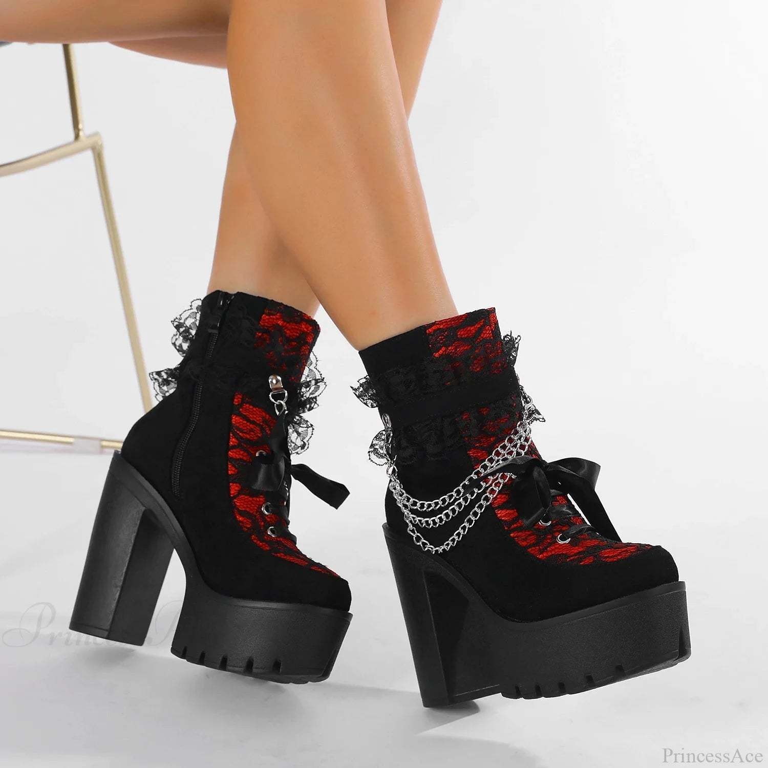 Vintage Gothic Lace Chunky Heel Boot Black / 35