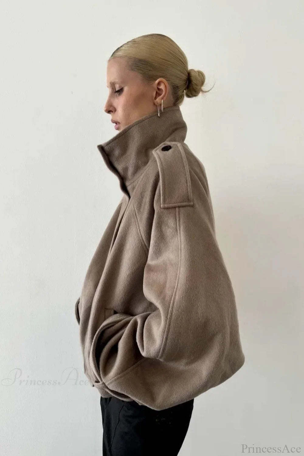 Vintage Stand Collar Buttoned Short Wool Coat