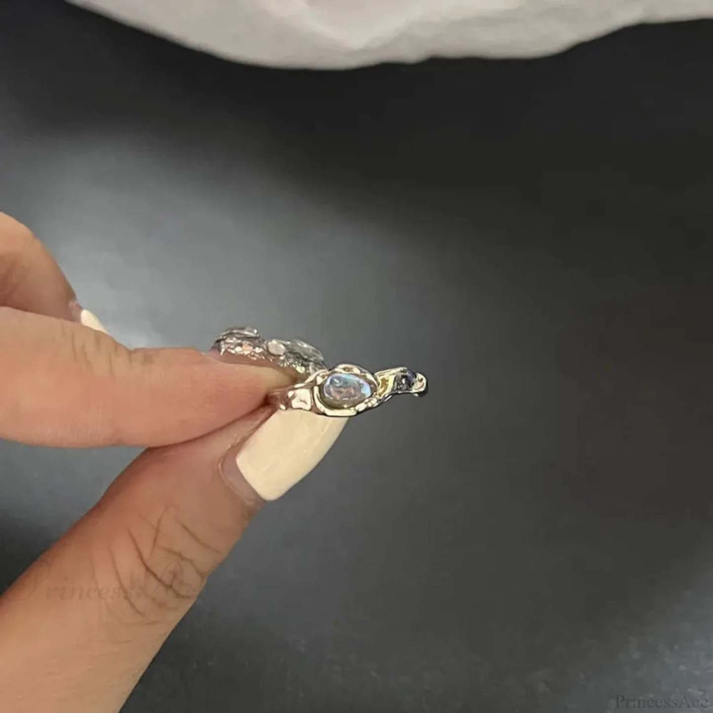 Vivid Stone Drip Rhinestone Gothic Ring color14