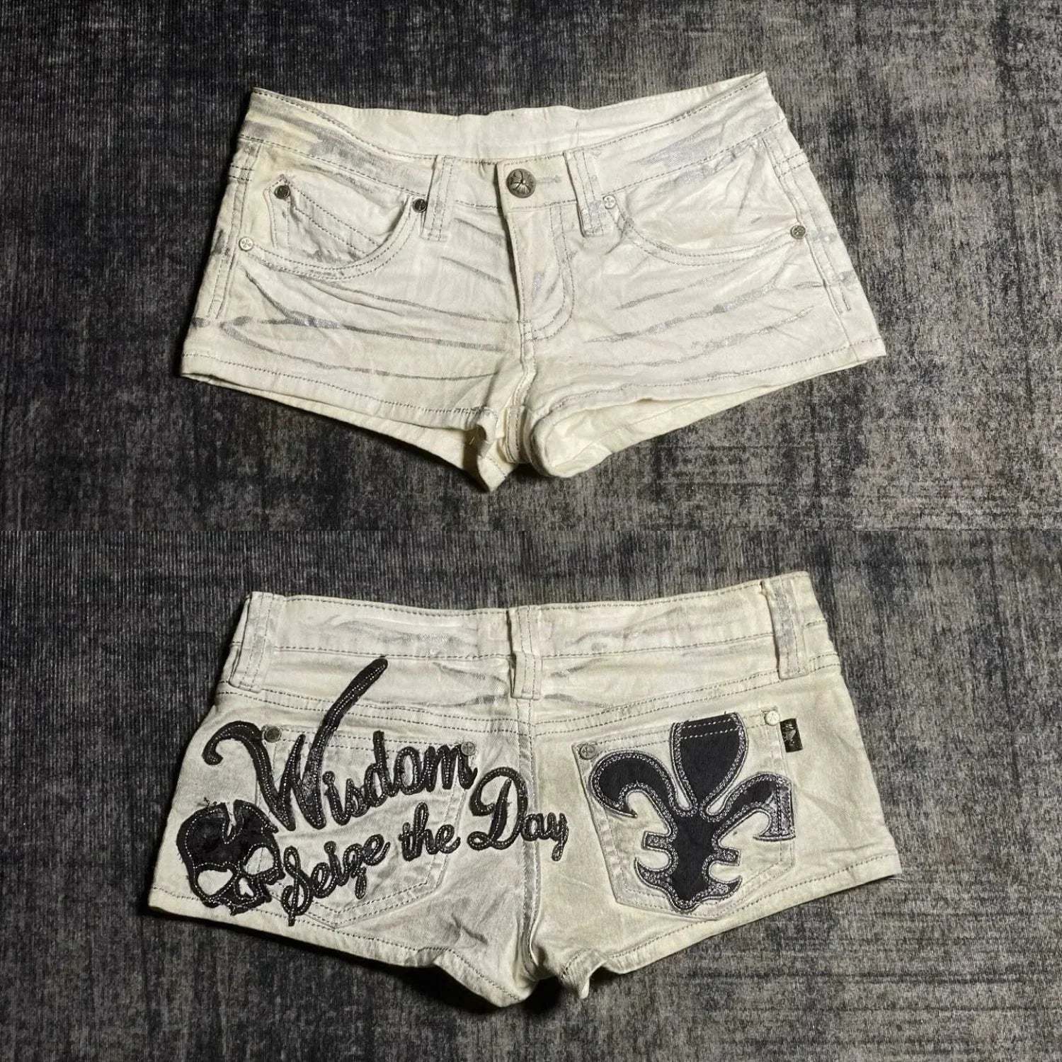 White Decorated Mini Short white / S
