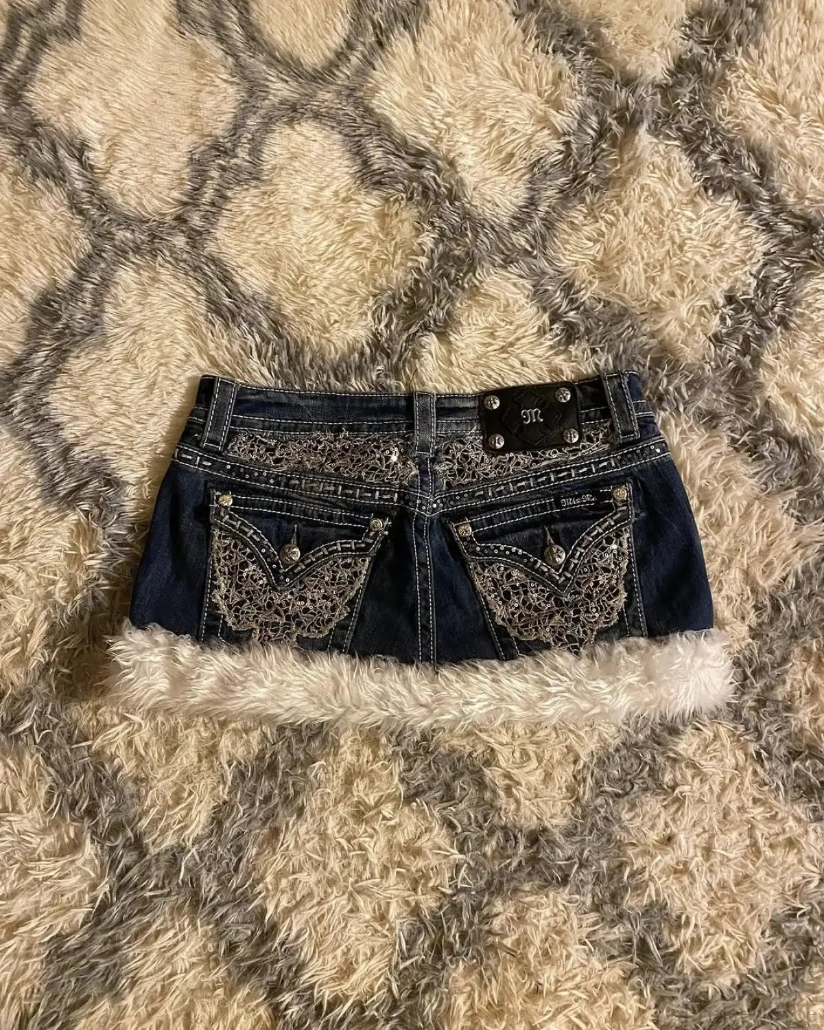 Wing Pocket Decorated Short blue / M