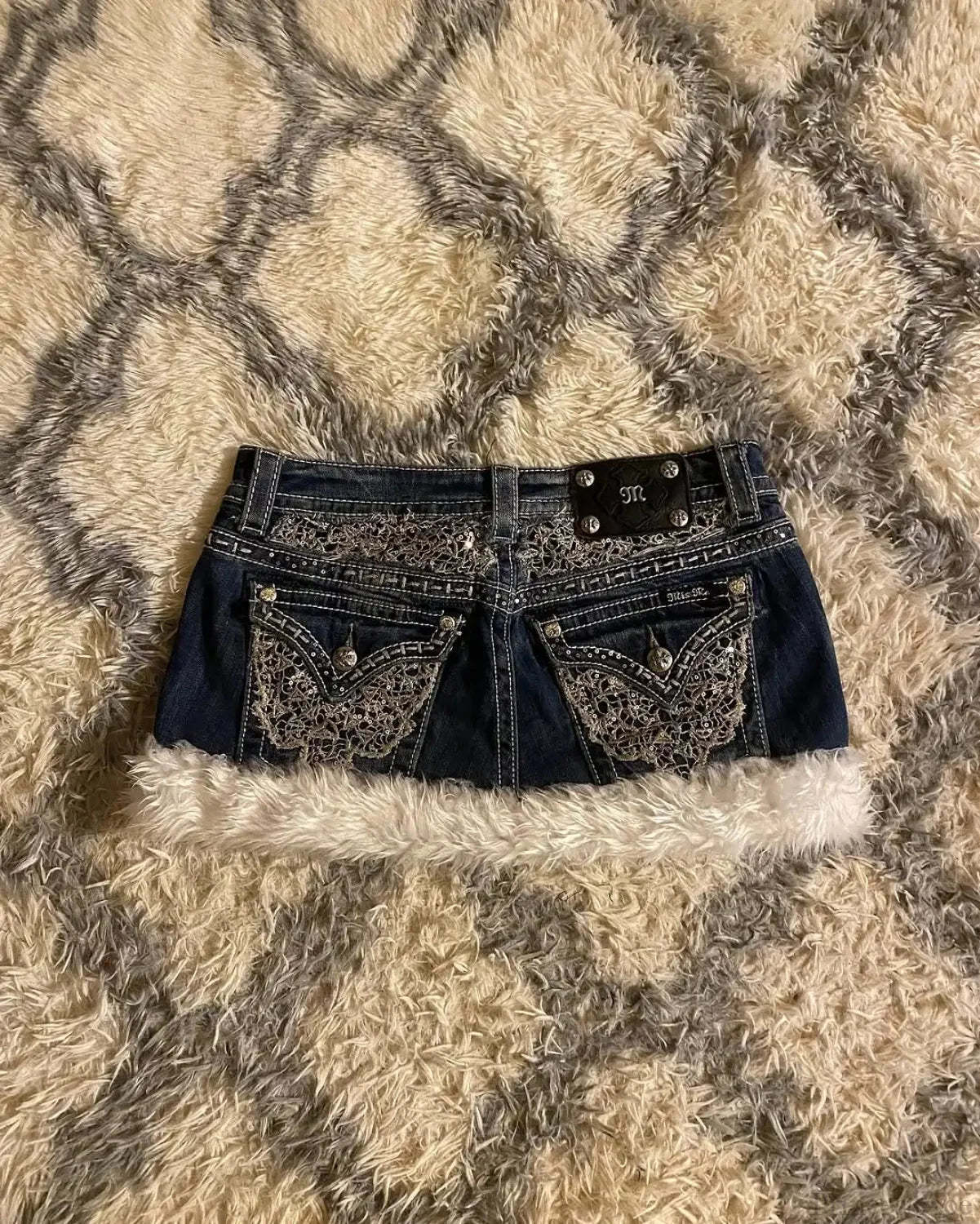 Wing Pocket Decorated Short blue / M