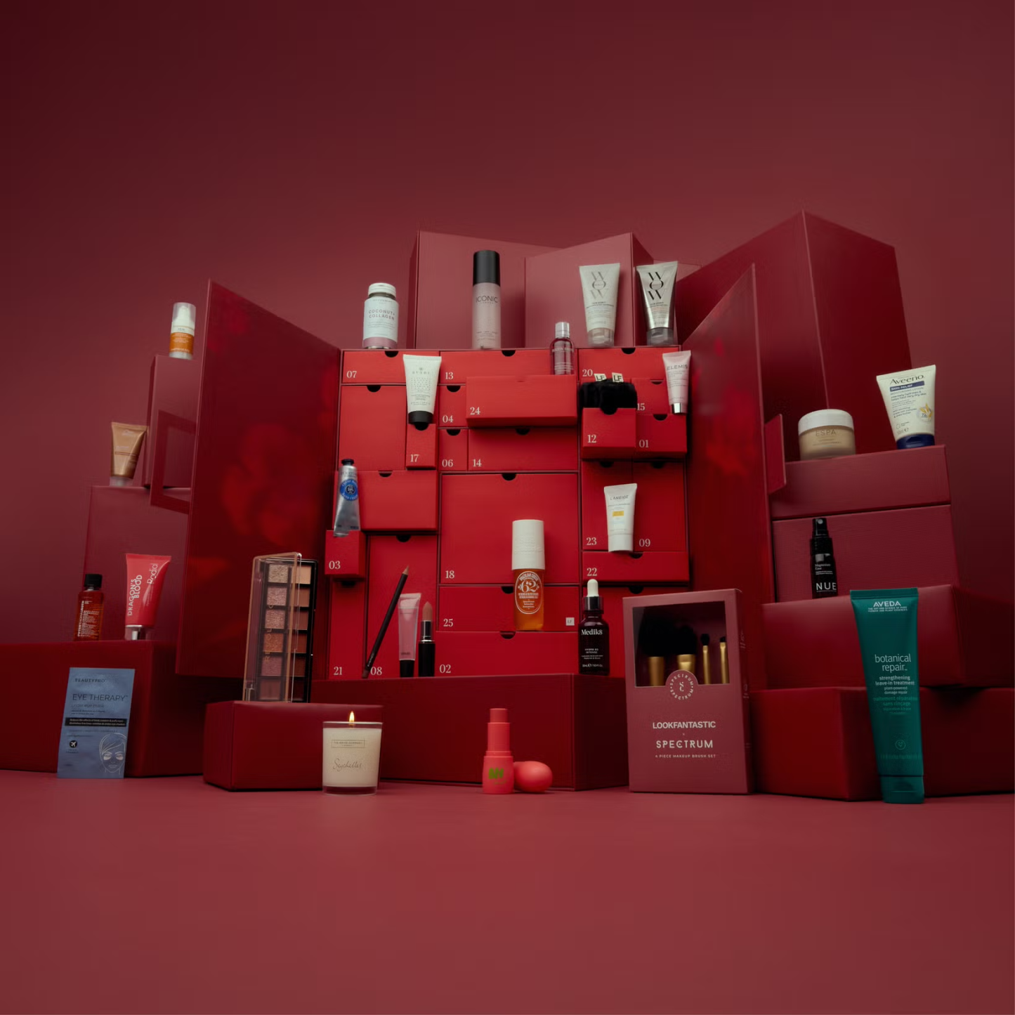 LookFantastic Le Calendrier De L'Avent Beauté (valeur de plus de 765 €)